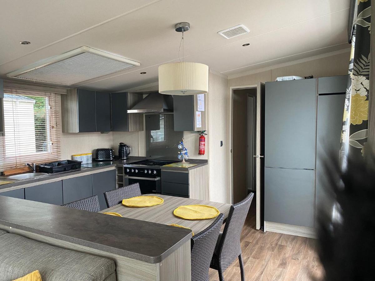 Blackpool Caravans Marton Mere ภายนอก รูปภาพ