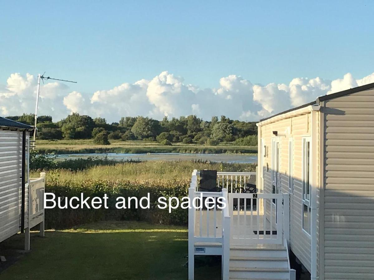 Blackpool Caravans Marton Mere ภายนอก รูปภาพ